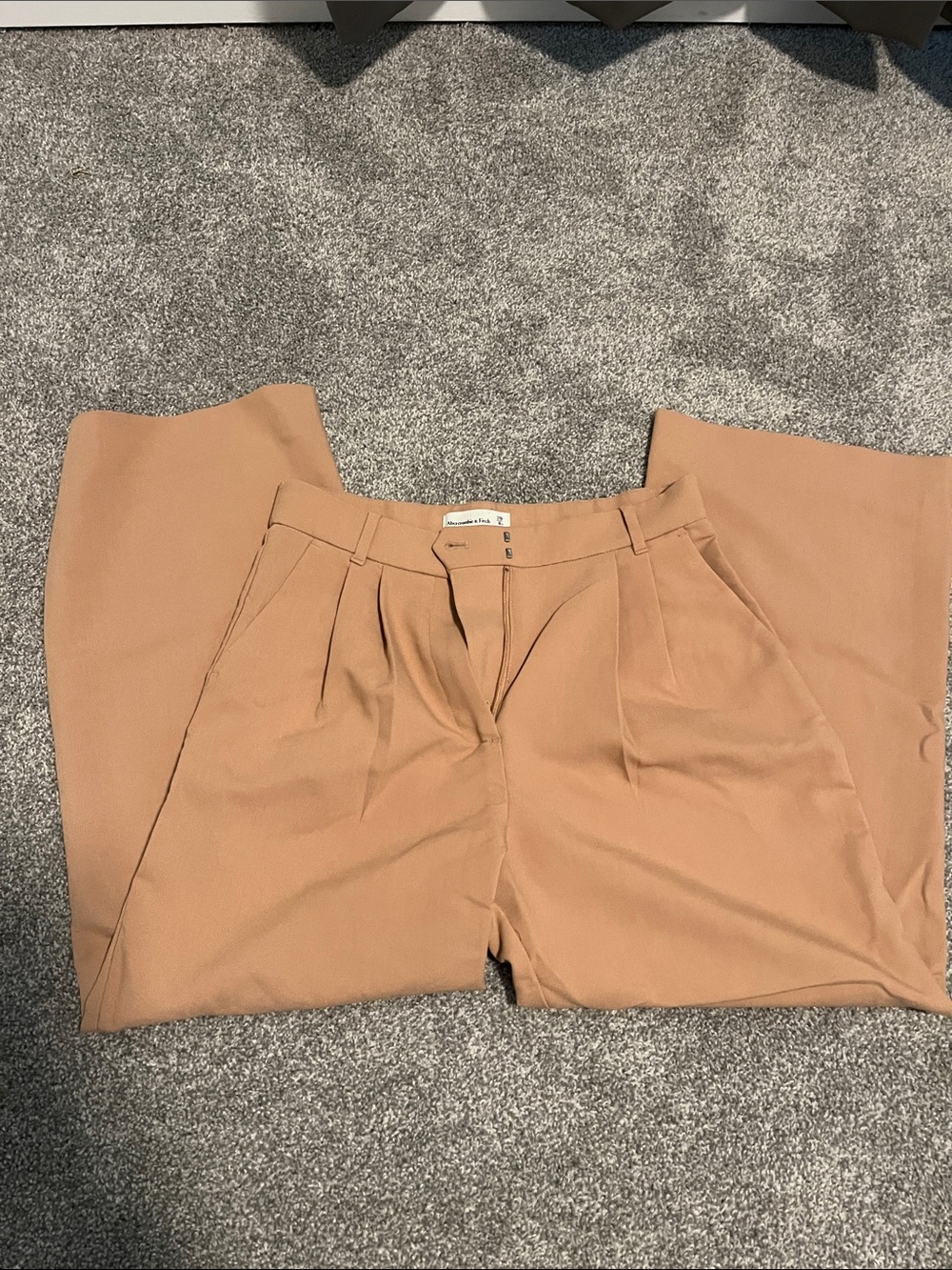 Abercrombie & Fitch Women's Sloane Tailored Pant Wide-Leg Trousers in Camel